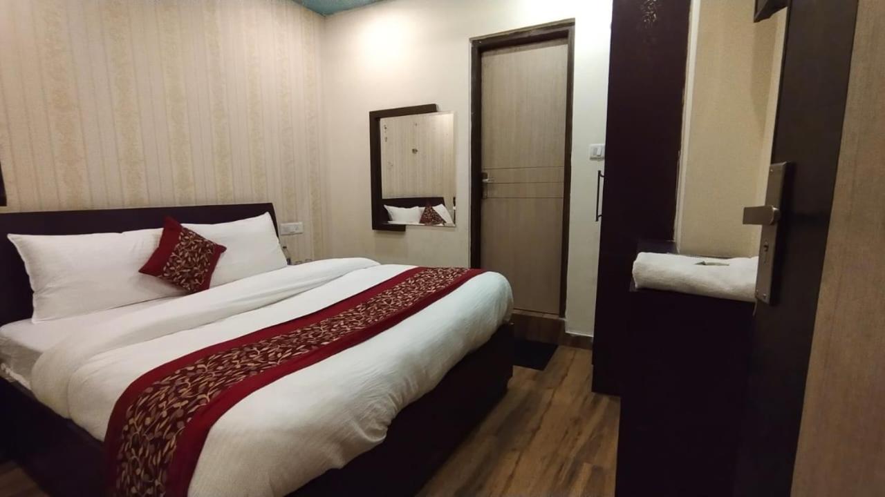 Mountain Zest-Simla Royale Near Mall Road-Free Pickup From Railway Station Simla Exterior foto