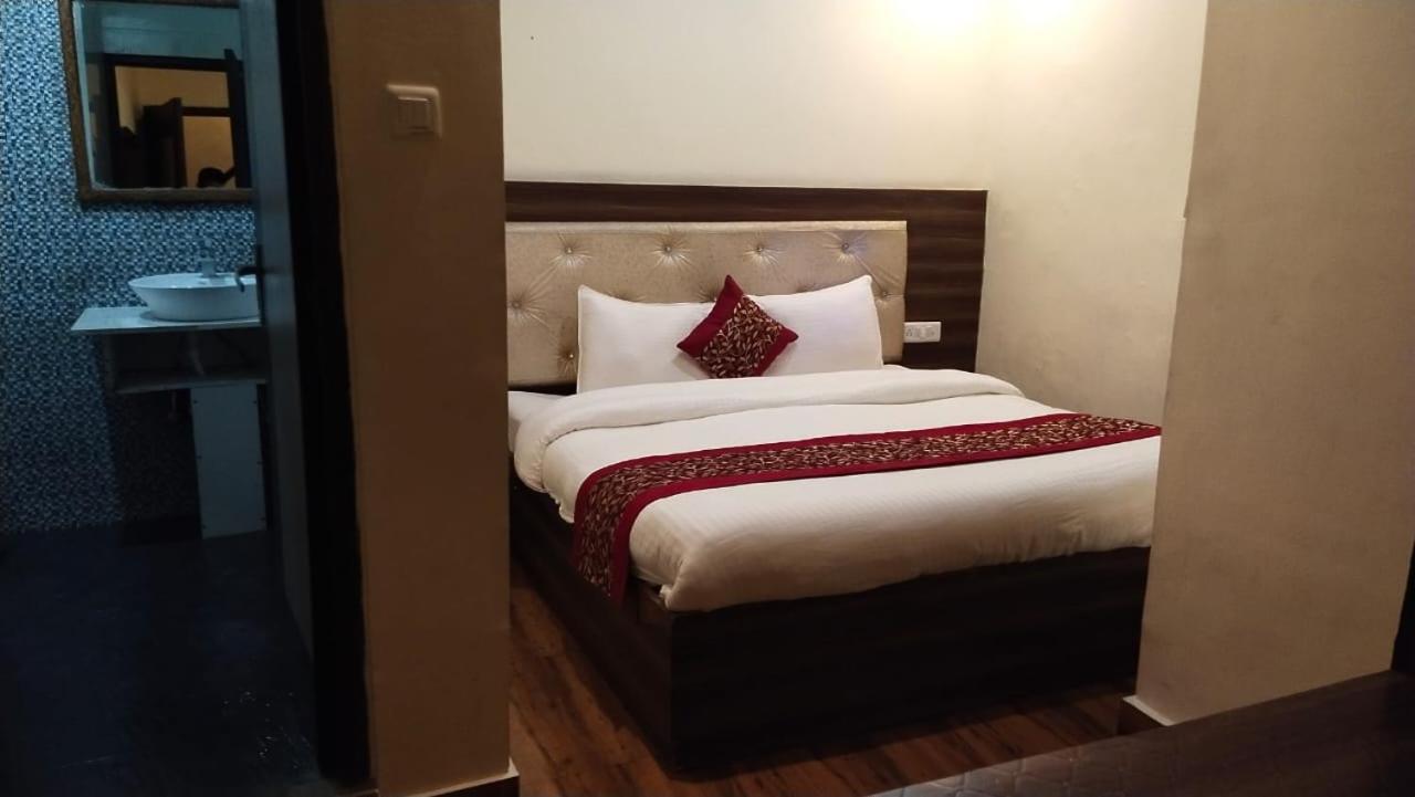 Mountain Zest-Simla Royale Near Mall Road-Free Pickup From Railway Station Simla Exterior foto