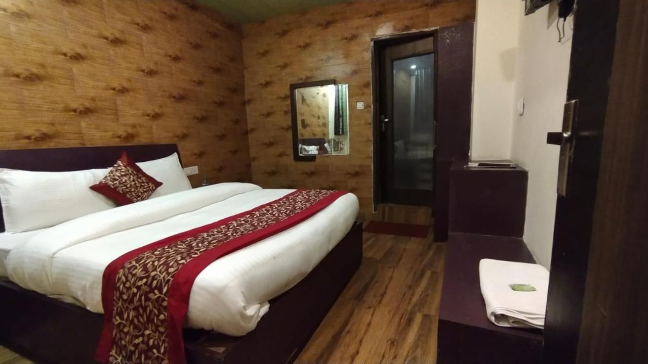 Mountain Zest-Simla Royale Near Mall Road-Free Pickup From Railway Station Simla Exterior foto